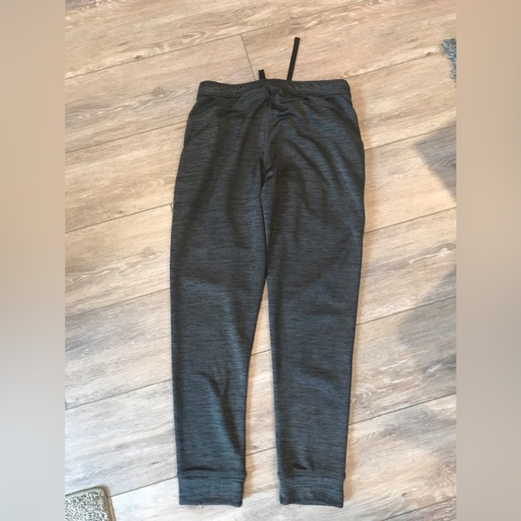 Reebok Track Pants/Joggers Grey - Picture 5 of 5